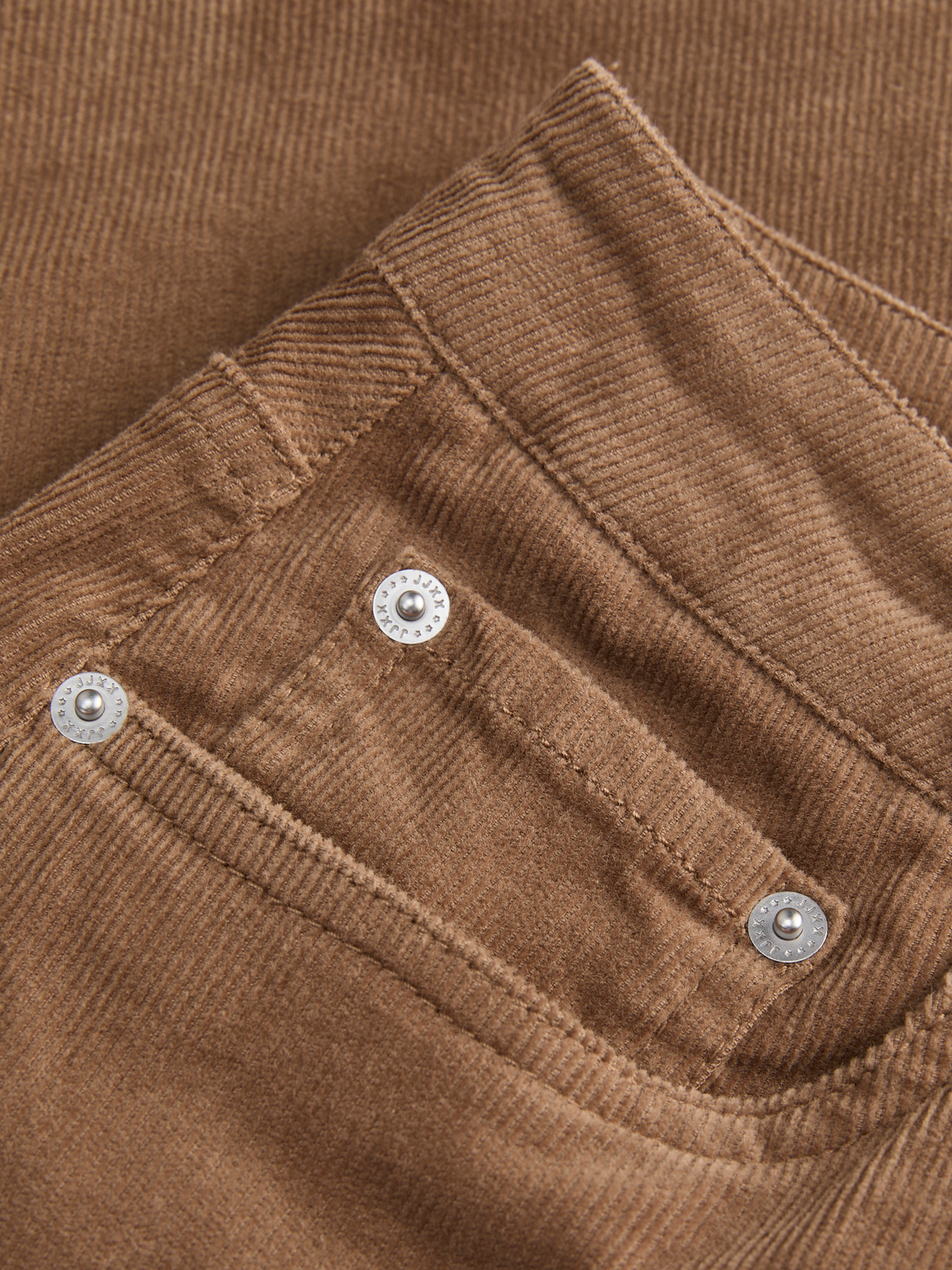 model_shot-detail